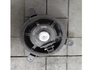 bontott SUBARU LEGACY Jobb hátsó Hangszóró