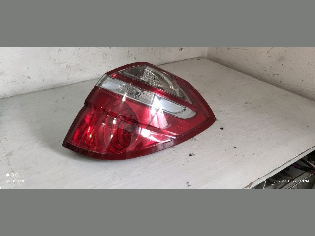 bontott SUBARU LEGACY Jobb Hátsó Lámpa