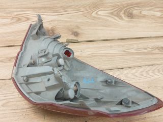 bontott SUBARU LEGACY Jobb hátsó Lámpabúra