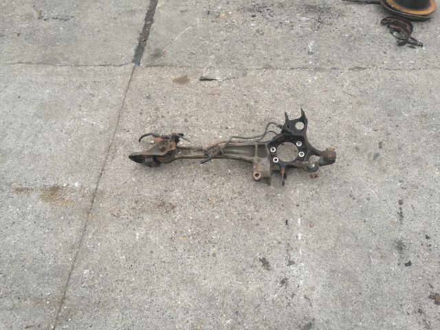 bontott SUBARU LEGACY Jobb hátsó Lengőkar