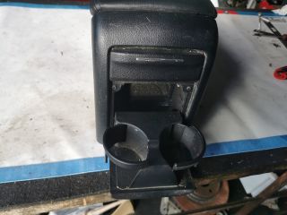 bontott SUBARU LEGACY Könyöklő