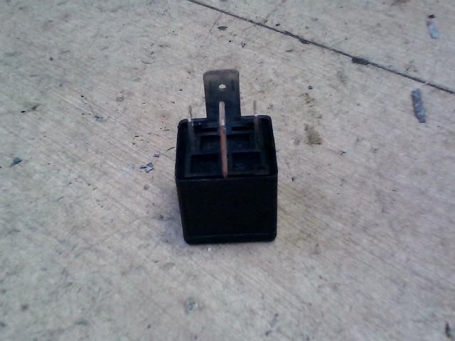 bontott SUBARU LEGACY Relé