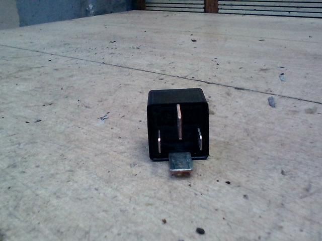 bontott SUBARU LEGACY Relé