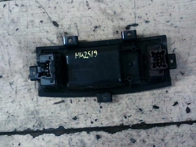 bontott SUBARU LEGACY Ülésfűtés Kapcsoló Pár