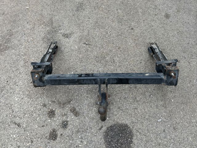 bontott SUBARU LEGACY Vonóhorog