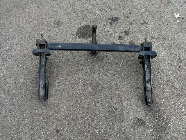 bontott SUBARU LEGACY Vonóhorog