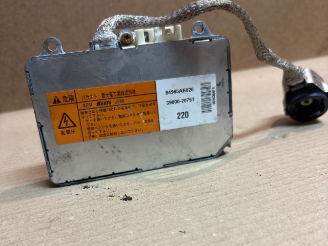 bontott SUBARU LEGACY Xenon Trafó