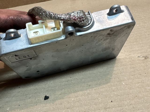 bontott SUBARU LEGACY Xenon Trafó