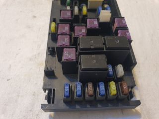 bontott SUBARU OUTBACK Biztosítéktábla Motortér