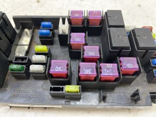 bontott SUBARU OUTBACK Biztosítéktábla Motortér