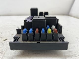 bontott SUBARU OUTBACK Biztosítéktábla Motortér