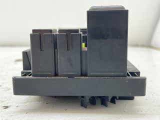 bontott SUBARU OUTBACK Biztosítéktábla Motortér