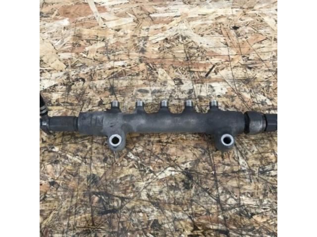 bontott SUBARU OUTBACK Közösnyomócső