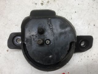 bontott SUBARU OUTBACK Motor Tartó Bak Jobb