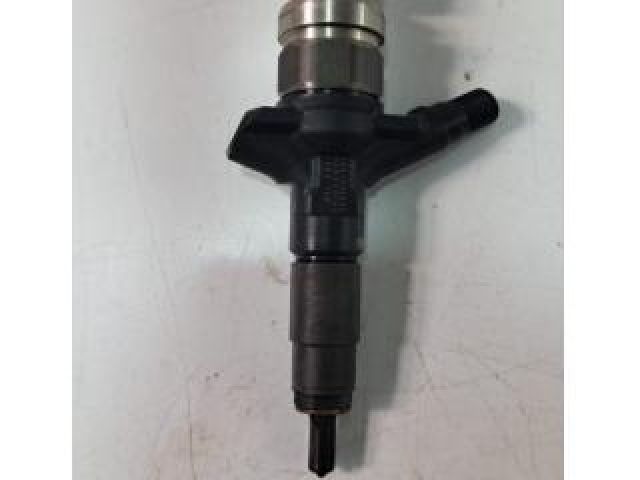 bontott SUBARU OUTBACK Porlasztó (1 db)