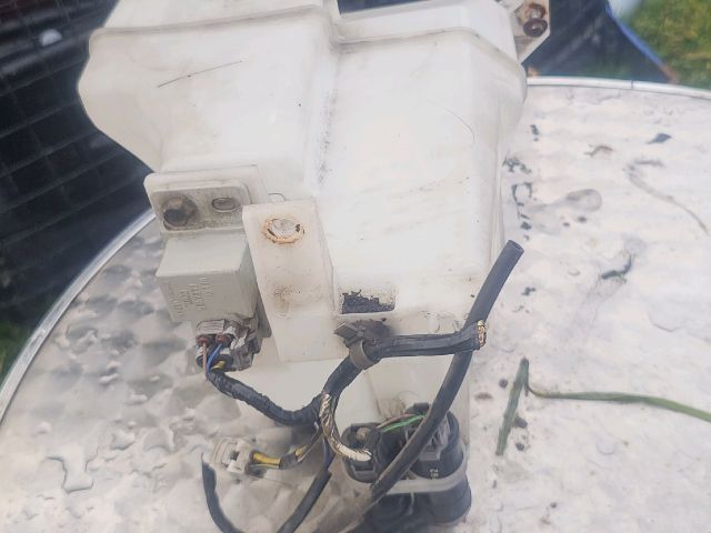 bontott SUBARU OUTBACK Ablakmosó Tartály