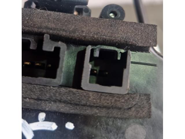 bontott SUBARU OUTBACK Bal első Ajtózár