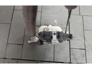 bontott SUBARU OUTBACK Bal hátsó Ajtózár