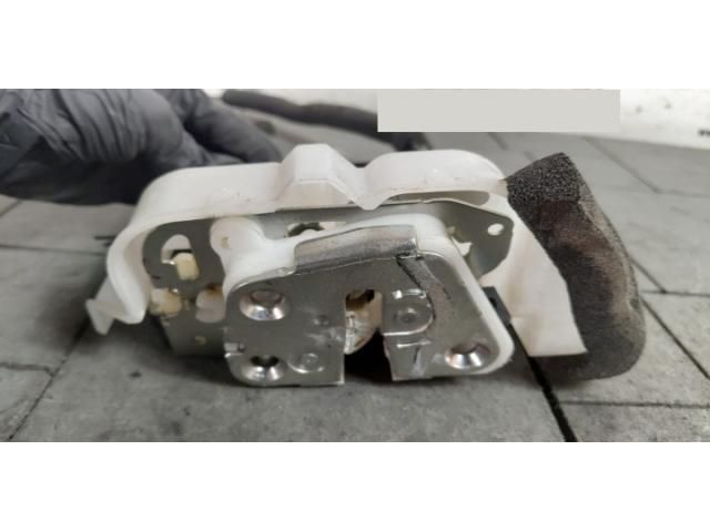 bontott SUBARU OUTBACK Bal hátsó Ajtózár