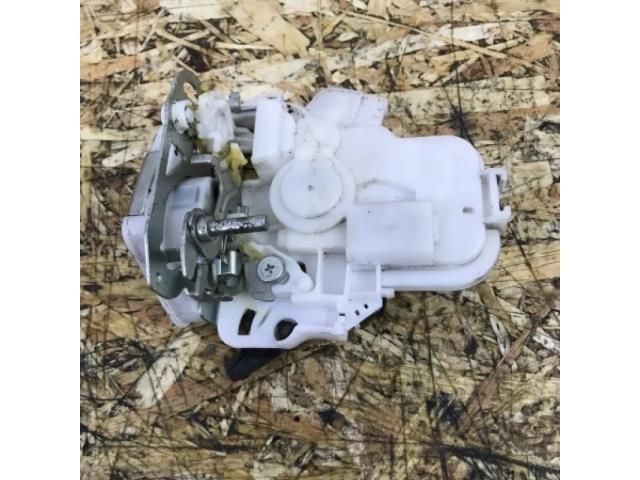 bontott SUBARU OUTBACK Bal hátsó Ajtózár