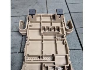 bontott SUBARU OUTBACK Biztosítéktábla Utastér