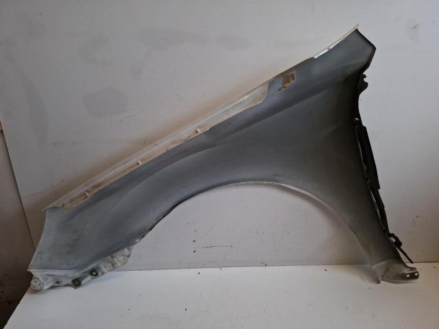 bontott SUBARU OUTBACK Jobb első Sárvédő