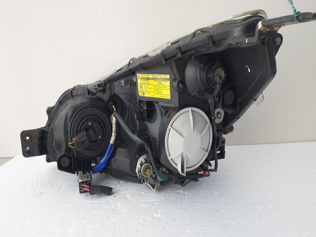 bontott SUBARU OUTBACK Jobb Fényszóró