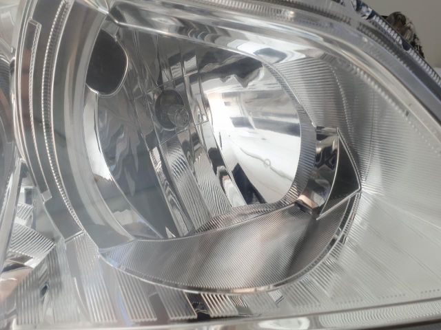 bontott SUBARU OUTBACK Jobb Fényszóró