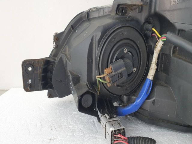 bontott SUBARU OUTBACK Jobb Fényszóró