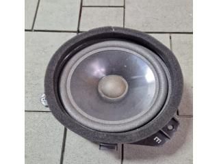 bontott SUBARU OUTBACK Jobb hátsó Hangszóró