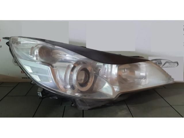 bontott SUBARU OUTBACK Jobb Xenon Fényszóró
