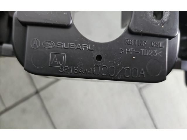 bontott SUBARU OUTBACK Könyöklő