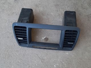 bontott SUBARU OUTBACK Középső Szellőző