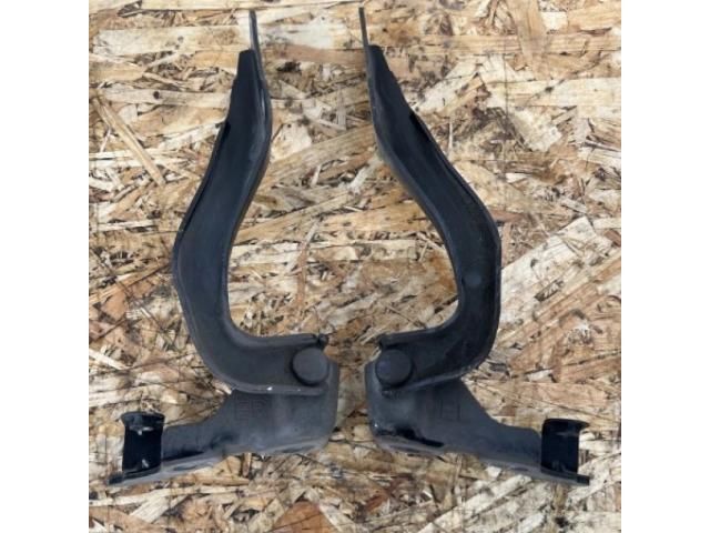 bontott SUBARU OUTBACK Motorháztető Zsanér Pár