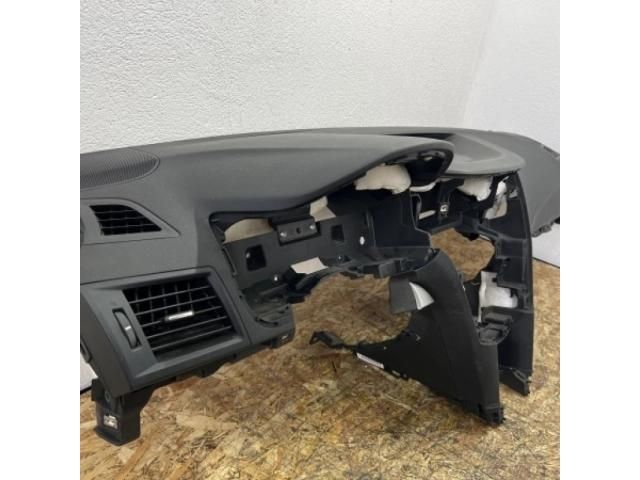 bontott SUBARU OUTBACK Műszerfal Héj