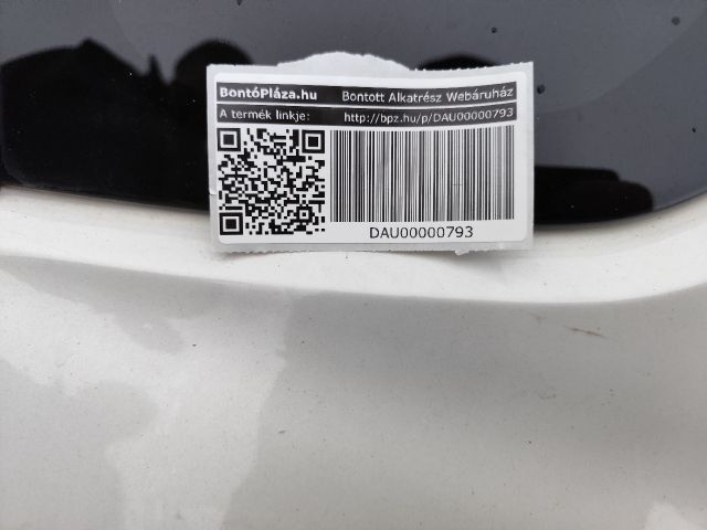 bontott SUBARU XV Bal hátsó Sárvédő