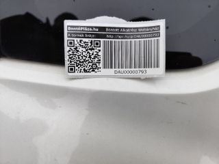 bontott SUBARU XV Bal hátsó Sárvédő