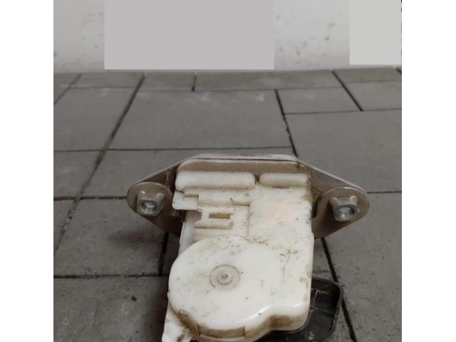 bontott SUBARU XV Csomagtérajtó Zárszerkezet