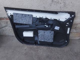 bontott SUBARU XV Jobb első Ajtó Kárpit