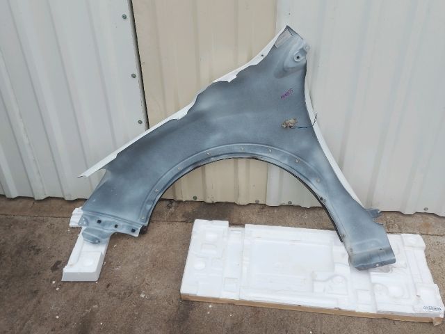 bontott SUBARU XV Jobb első Sárvédő