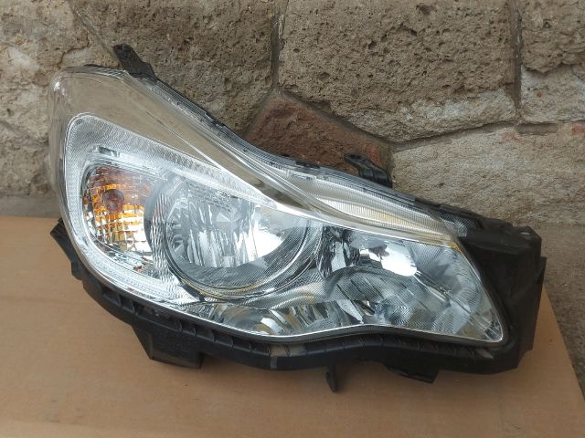 bontott SUBARU XV Jobb Fényszóró