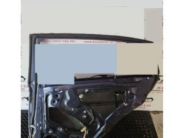 bontott SUBARU XV Jobb hátsó Ajtó (Üres lemez)