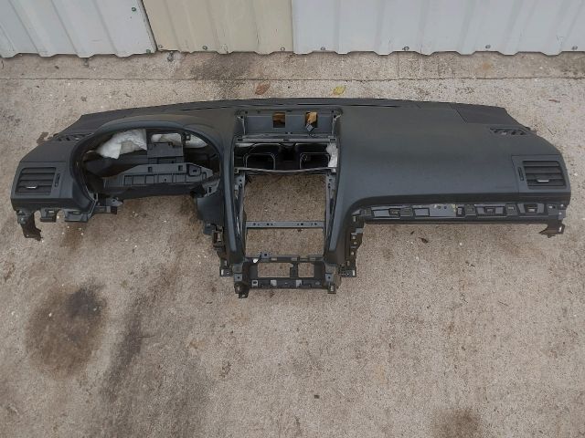 bontott SUBARU XV Műszerfal Héj
