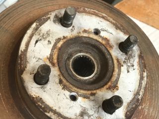 bontott SUZUKI ALTO Bal első Csonkállvány Kerékaggyal