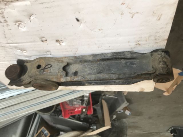 bontott SUZUKI ALTO Jobb első Lengőkar