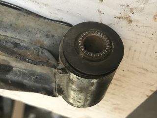 bontott SUZUKI ALTO Jobb első Lengőkar