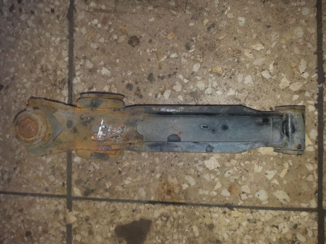 bontott SUZUKI ALTO Bal első Lengőkar