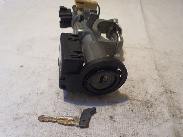 bontott SUZUKI ALTO Gyújtáskapcsoló Házzal