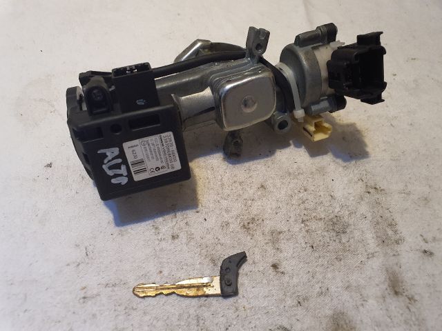 bontott SUZUKI ALTO Gyújtáskapcsoló Házzal