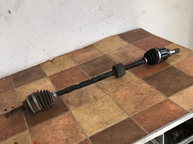 bontott SUZUKI ALTO Jobb Féltengely